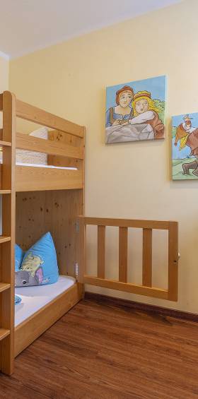 Komfortables Kinderzimmer im 3-Raum-Apartment mit 34 m²